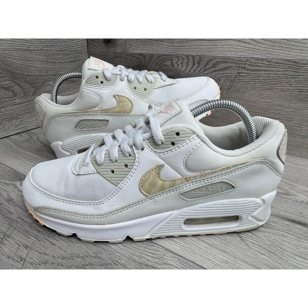 nike air max 90 SE womens size 9.5 shoe safari summit white running sneakers